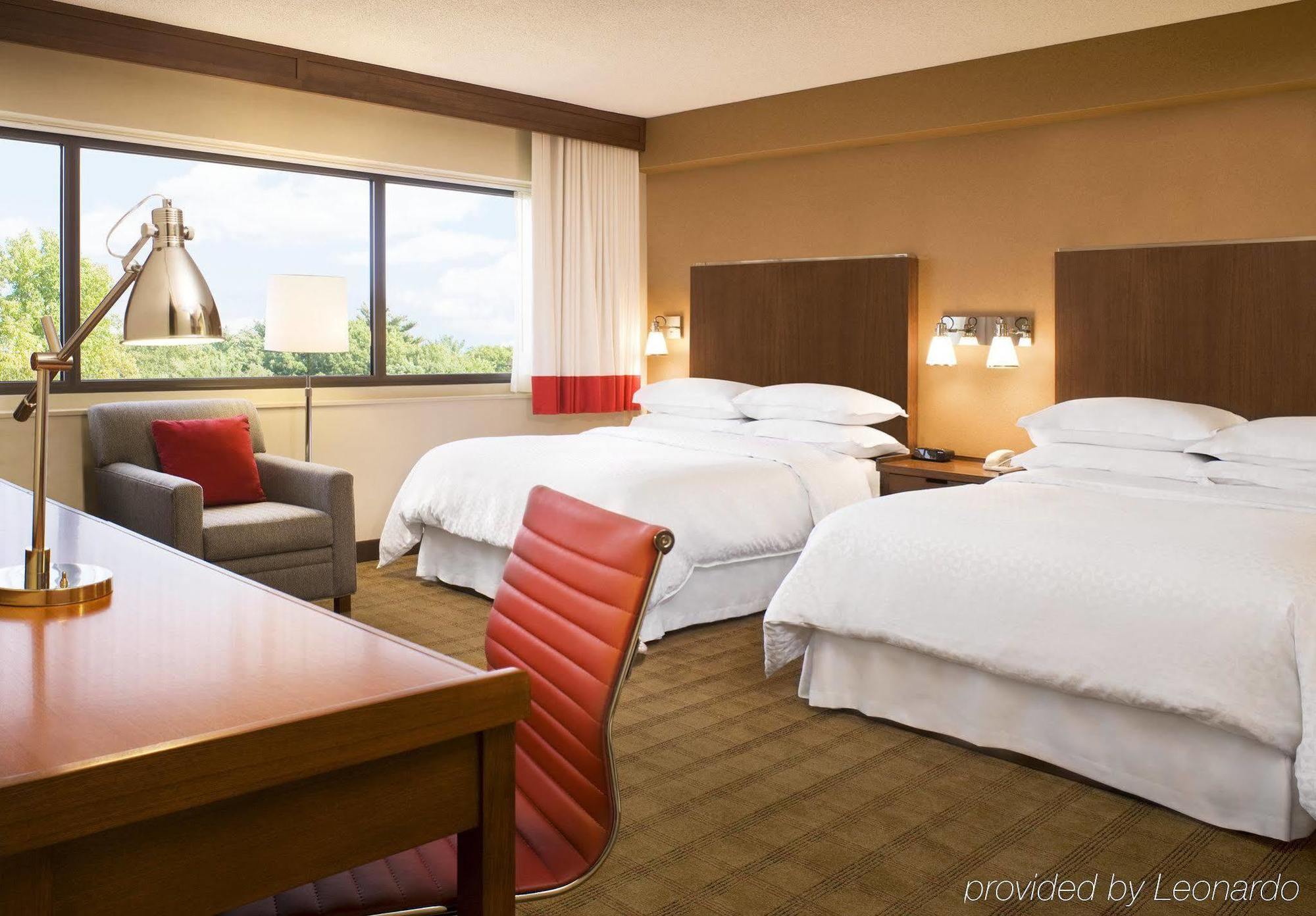 Doubletree By Hilton Manhattan, Ks Exterior foto